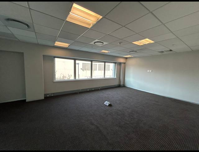 429M² OFFICE TO LET IN SANDTON CENTRAL